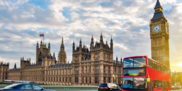 Sistemi i ri i migrimit në Mbretërinë e Bashkuar sipas njoftimit të ambasadës britanike hyn në fuqi sot.