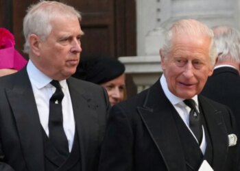 Skandal në Buckingham: Charles ishte informuar që në 2019 për marrëdhëniet e fshehta të Princit Andrew