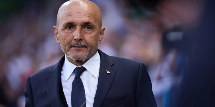 Spalletti publikon skuadrën për ndeshjen derbi, mungesa e yllit bardhezi tërheq vëmendjen.