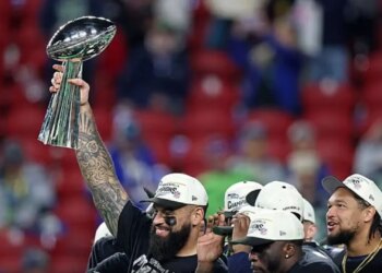 Super Bowl: Seattle Seahawks, kampione e NFL, mposht New England Patriots pa asnjë kushte.