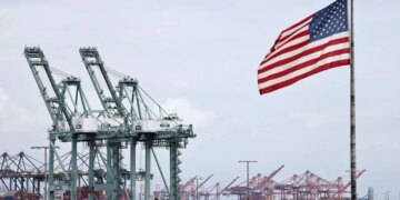 Tarifat e reja të Trump fillojnë të zbatohet, duke nisur me një normë fillestare prej 15%, por do të përcaktohet në 10%.