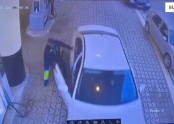 Të rinjtë në Bulqizë arrestohen pasi furnizuan makinën me naftë dhe u larguan pa paguar, duke rrezikuar jetën e punonjësit të karburantit.