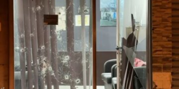 Të shtëna me armë në Lezhë/ Një 30-vjeçar mbetet i plagosur, detajet e para mbi ngjarjen