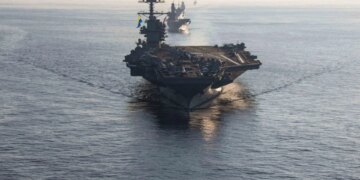 Tensionet ndërmjet SHBA-së dhe Iranit, aeroplanmbajtësja më moderne arrin në ujërat e Lindjes së Mesme.