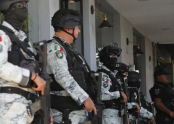 Trazirat pas vrasjes së bosit të drogës ‘El Mencho’, Meksika shton pranitë ushtarake në zonën e incidentit për arsye sigurie.