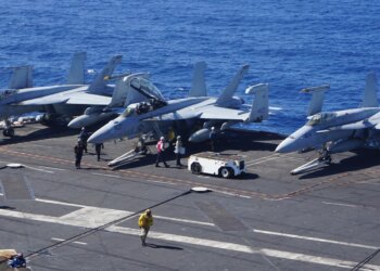 Trump analizon mundësi ushtarake ndaj Iranit, specialistët tërheqin vëmendjen për një konflikt të gjatë dhe pasojat ndërkombëtare.