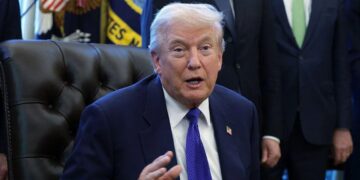 Trump shpërndan video ku çifti Obama paraqitet si majmunë; reagon Shtëpia e Bardhë: Ishte një meme në internet, ndaloni reagimet e tepruara.