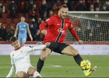 VIDEO/Muriqi realizon një tjetër gol në Spanjë, ndëshkon Sevillan ndërsa Marash Kumbulla qëndron në tribunë për shkak të një dëmtimi.