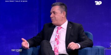 Vangjeli në kundërshtim me ndryshimet në Qeveri: Dy sozi të Ballukut e zëvendësuan atë, ndërsa Elisa Spiropali u largua si rezultat.