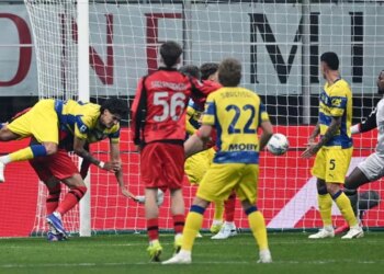 Video/ Arbitrat përsëri në qendër të kritikave në Serie A, debatohet për golin e Parmës ndaj Milanit pas ndeshjes Inter-Juve.