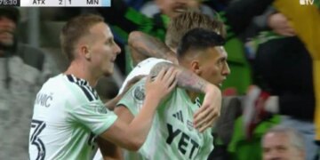 Video/ MLS fillon sezonin, Uzuni e nis me një gol të shpërthyeshëm.