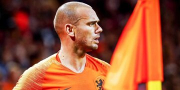 Vinicius merr mbështetje pas ndeshjes Benfica-Real Madrid, Sneijder: Jam përballur me 4000 kërcënime me vdekje.