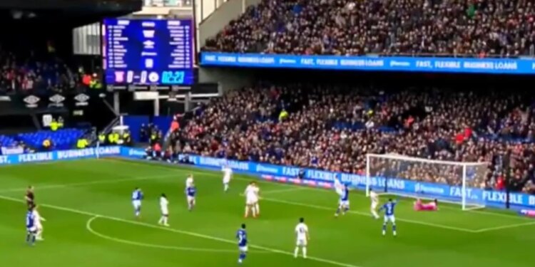 Ylli shqiptar shënon përsëri një supergol në Angli pas vetëm tre minutash, duke dërguar sinjale të forta për Sylvinhon.