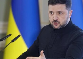 Zgjedhjet në Ukrainë: Financial Times bën të ditur se Presidenti Zelensky do të organizojë një referendum më 24 shkurt