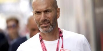 Zinedine Zidane rikthehet si trajner, bie dakord për të drejtuar kombëtaren e Francës.