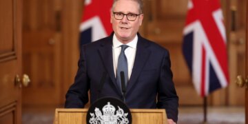 ‘Sulmet e ndërmarra nuk kanë përfshirë Londrën’, deklaron Starmer: Avionët britanikë po veprojnë në Lindjen e Mesme si pjesë e misioneve për mbrojtje.