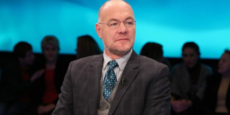 18:58
Këndvështrim nga Auron Tare: “Turizmi në Shqipëri dhe Roli i MEK”
Nga Auron Tare