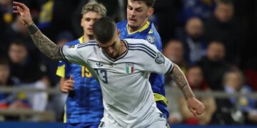 24:00

Italia pëson një disfatë përmes penalltive nga Bosnja dhe mbetet jashtë Botërorit për të tretën herë radhazi.