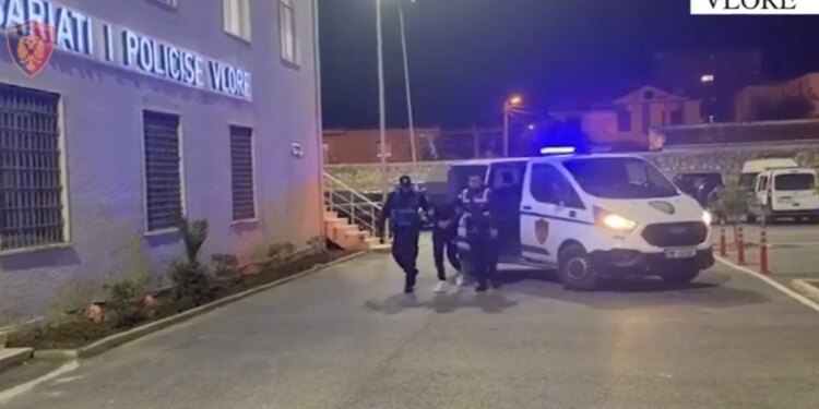 35-vjeçari në Vlorë kapet në flagrancë me municion luftarak dhe një kallëp tritoli.