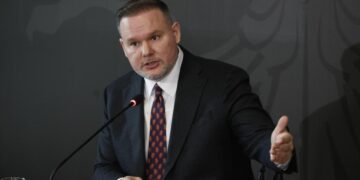 “Afati për këtë javë po përfundon”/ Ministri Demo lidhur me Reformën Territoriale: Disponojmë kushtet e nevojshme për një reformë efektive.