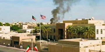 Ambasada amerikane në Kuvajt mbyllet, ndërsa të gjitha shërbimet konsullore anullohen për shkak të tensioneve në rajon.