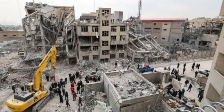 Ambasada e SHBA-së në Irak u përkujton qytetarëve të saj: Shkoni së shpejti, kaloni përmes Turqisë ose...