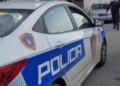 Arrestohet 31-vjeçari në Tiranë, i cili kërcënoi një individ dhe iu gjetën drogë e armë në zbardhjen e masës së sigurisë.