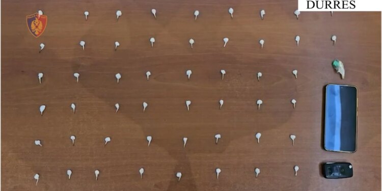 Arrestohet 36-vjeçari në Durrës, i kapur në flagrancë gjatë shitjes së kokainës