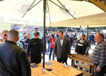 Bashkia e Tiranës nis aksion për lirimin e hapësirave në mbi 60 subjekte, nënkryetari Sulaj: Ambientet do t'u rikthehen qytetarëve.