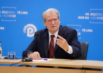 “Berisha: Opozita do të udhëheqë një kryengritje paqësore, nesër fillon një etapë e re vendimtare”