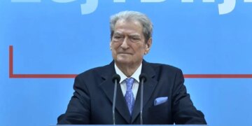 Berisha e sfidon Bordin e Transparencës për shtrenjtimin e naftës: Qeveria duhet të reduktojë taksat.