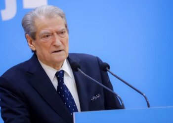 Betimi i shtatë ministrave të rinj para Presidentit Begaj, Berisha: Një ceremoni e çuditshme për 35 vitet e fundit