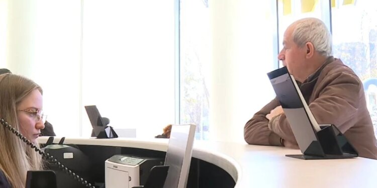 Bizneset intensifikojnë kursimet pas festave, me një rritje të dukshme të depozitave bankare nga subjektet, ndërsa ato nga individët mbeten të pakta.