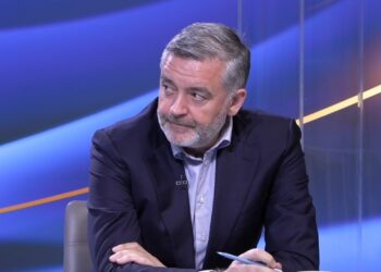 Brenda Partisë Socialiste, Klosi në "Shqipëria Live": Janë duke u zhvilluar diskutime, por për vendimet kryesore jemi plotësisht të bashkuar; Balluku nuk përballet me akuza për korrupsion.