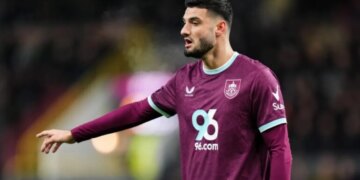 Broja kthehet në lojë përballë Burnley-t, sulmuesi shqiptar e tejkalon dëmtimin dhe është gati për ndeshjen me Poloninë.