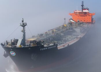 “Çmimi i naftës mund të rritet ndjeshëm” / Analiza e The Guardian: Ekonomistët tregojnë për rreziqe globale