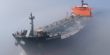 “Çmimi i naftës mund të rritet ndjeshëm” / Analiza e The Guardian: Ekonomistët tregojnë për rreziqe globale