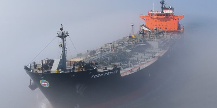 “Çmimi i naftës mund të rritet ndjeshëm” / Analiza e The Guardian: Ekonomistët tregojnë për rreziqe globale