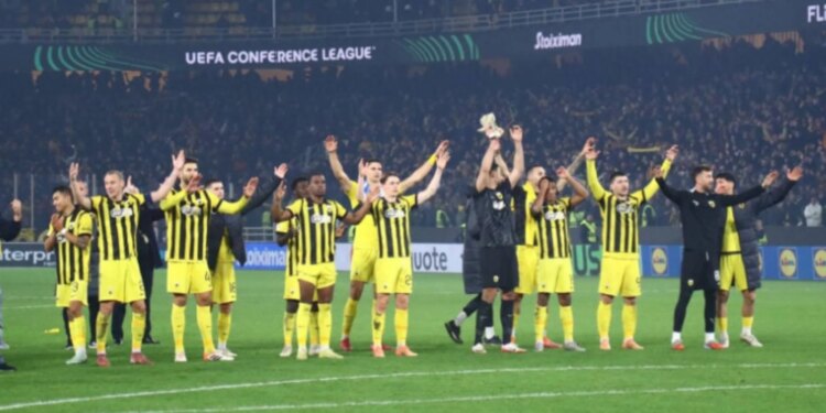 Conference League/AEK e Strakoshës kualifikohet ndër 8 skuadrat më të mira.
