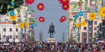 Dita e Verës: Ndryshime në trafikun e Tiranës për dy ditë. Si do të organizohet qarkullimi dhe levizja e automjeteve më 14 mars.