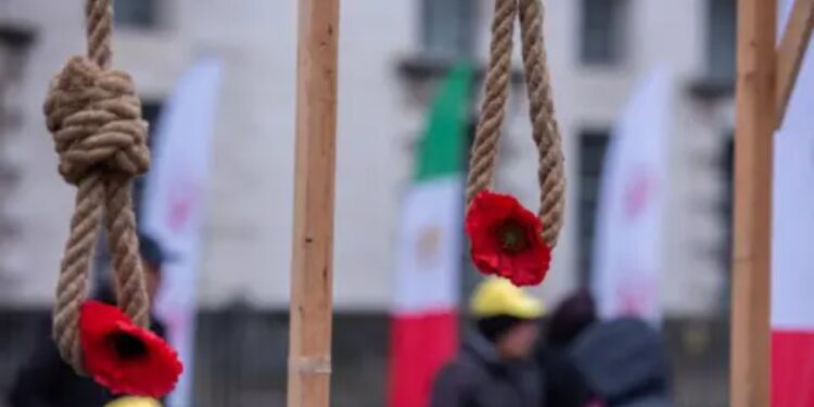 Dy individë të ekzekutuar në Iran, nën dyshimin për përfshirje në sulmet ndaj një ndërtese qeveritare.