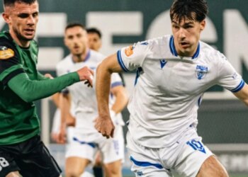 Egnatia triumfon ndaj Teutës në një ndeshje të mbushur me emocione në Rrogozhinë, duke shënuar gjashtë gola, duke përfshirë një penallti dhe një karton të kuq, dhe i afrohet Vllaznisë në vendin e parë.