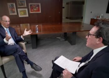 Eksperti paralajmëron se lufta në Lindjen e Mesme mund të çojë në një recesion global nëse çmimi i naftës rritet në 150 dollarë për fuçi.