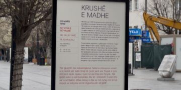 Ekspozita mbi masakrat e luftës në Kosovë përmban informacione të gabuara, autorët nuk pranojnë përgjegjësi.