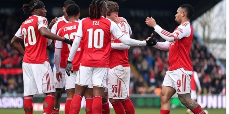 FA Cup/Arsenal avanzon në çerekfinale, ‘Topçinjtë’ në kërkim të 4 trofeve