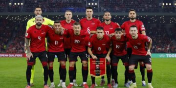 Formacioni i mundshëm: Uzuni udhëheq sulmin, Muçi dhe Mehmeti në stol, si do të rreshtohet Shqipëria përballë Polonisë.