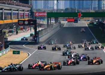 Formula 1/ Gara Sprint në Kinë i takon Russell, me Ferrarit pas në ndjekje