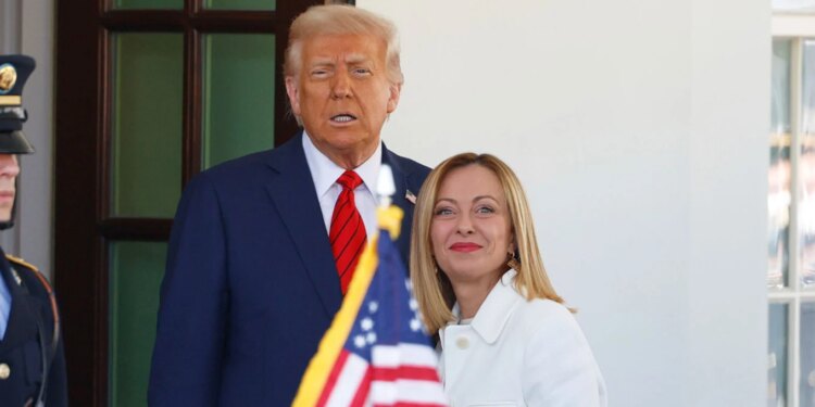 “Georgia Meloni është një udhëheqëse e shkëlqyer”, deklaron Trump: Ajo gjithmonë është në përpjekje për të ndihmuar dhe është mikesha ime.