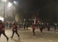 Gjashtë policë të plagosur nga protesta, aktualisht janë hospitalizuar në Trauma dhe QSUT.