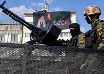 Gjueti ndaj spiunëve dhe arrestime masive/ Irani ekzekuton një qytetar suedez, qindra të arrestuar në Gjirin Persik